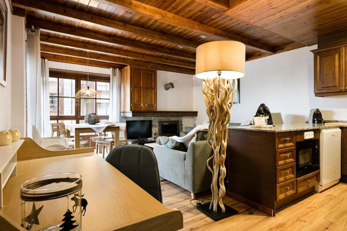 Luderna - Apartamento Val De Ruda A2 Comalada Baqueira Beret Eksteriør billede
