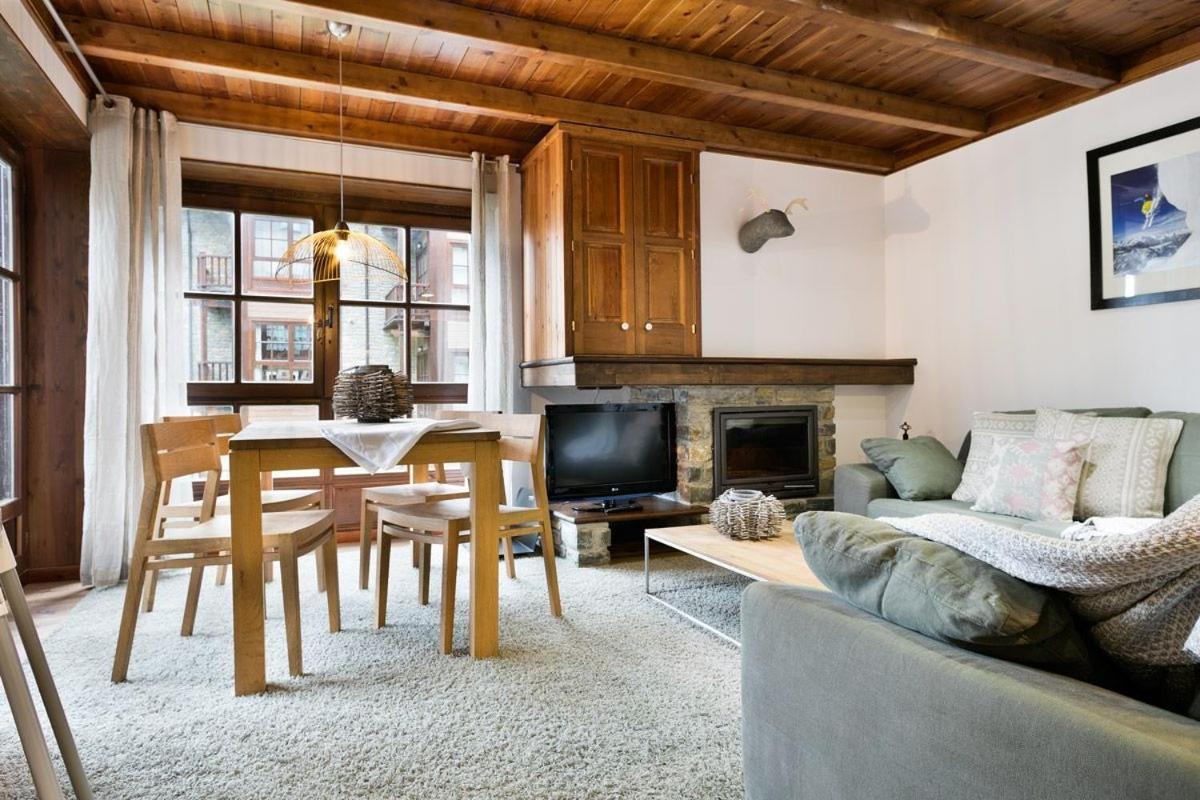 Luderna - Apartamento Val De Ruda A2 Comalada Baqueira Beret Eksteriør billede